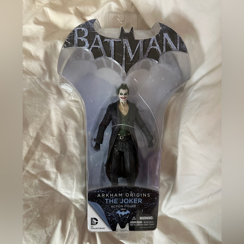 NWOT Arkham Origins Joker Action Figure